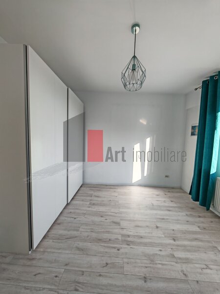 Pacii, apartament cu 2 camere de vanzare cu centrala, mobilat si utilat
